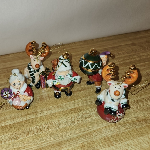 CHRISTMAS PORCELAIN ORNAMENTS set of Five - Picture 3 of 10
